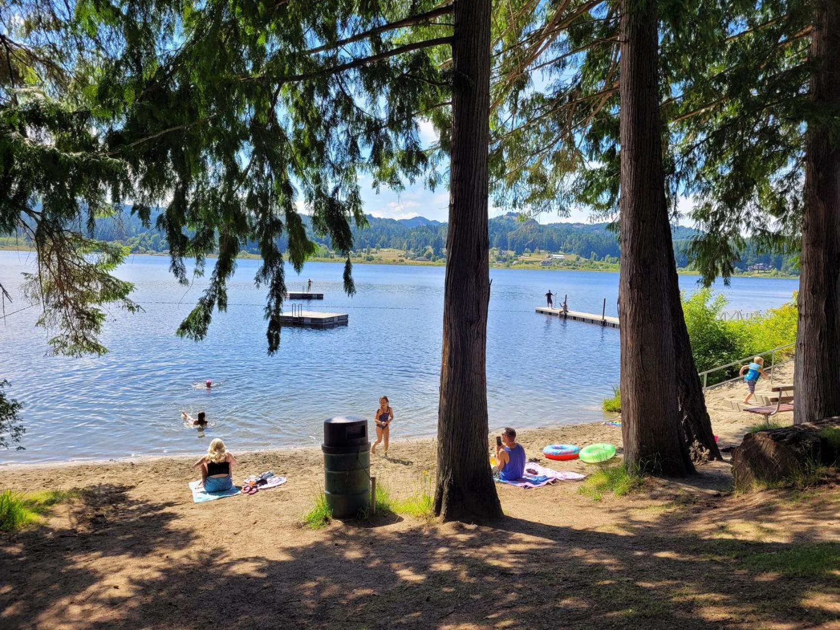 3-hectare Grand Forest Estate - A Tranquil Hideaway Holiday home Nanaimo
