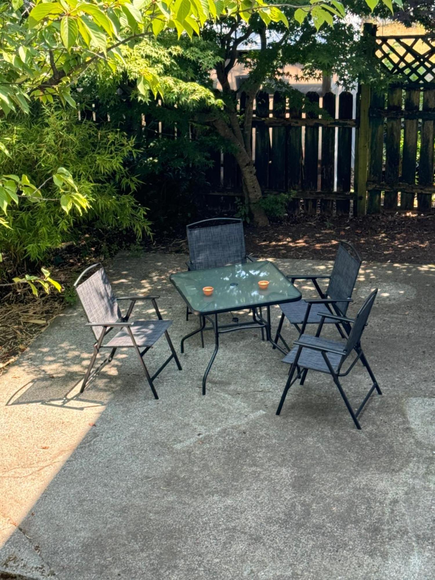 Entire Minutes From 3 Lakes And A River! Nanaimo