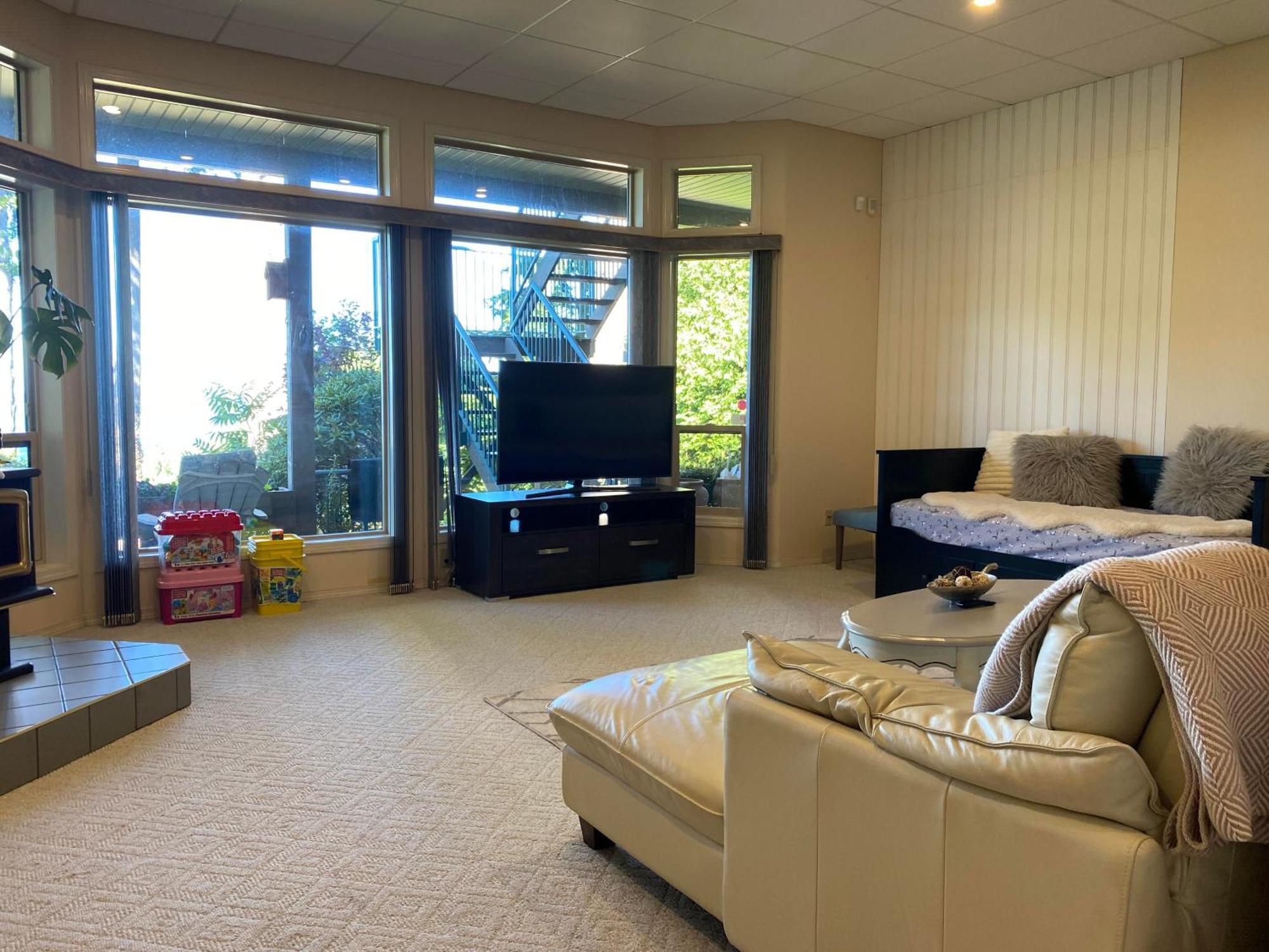 Villa Waterfront Eagle Nest Nanaimo