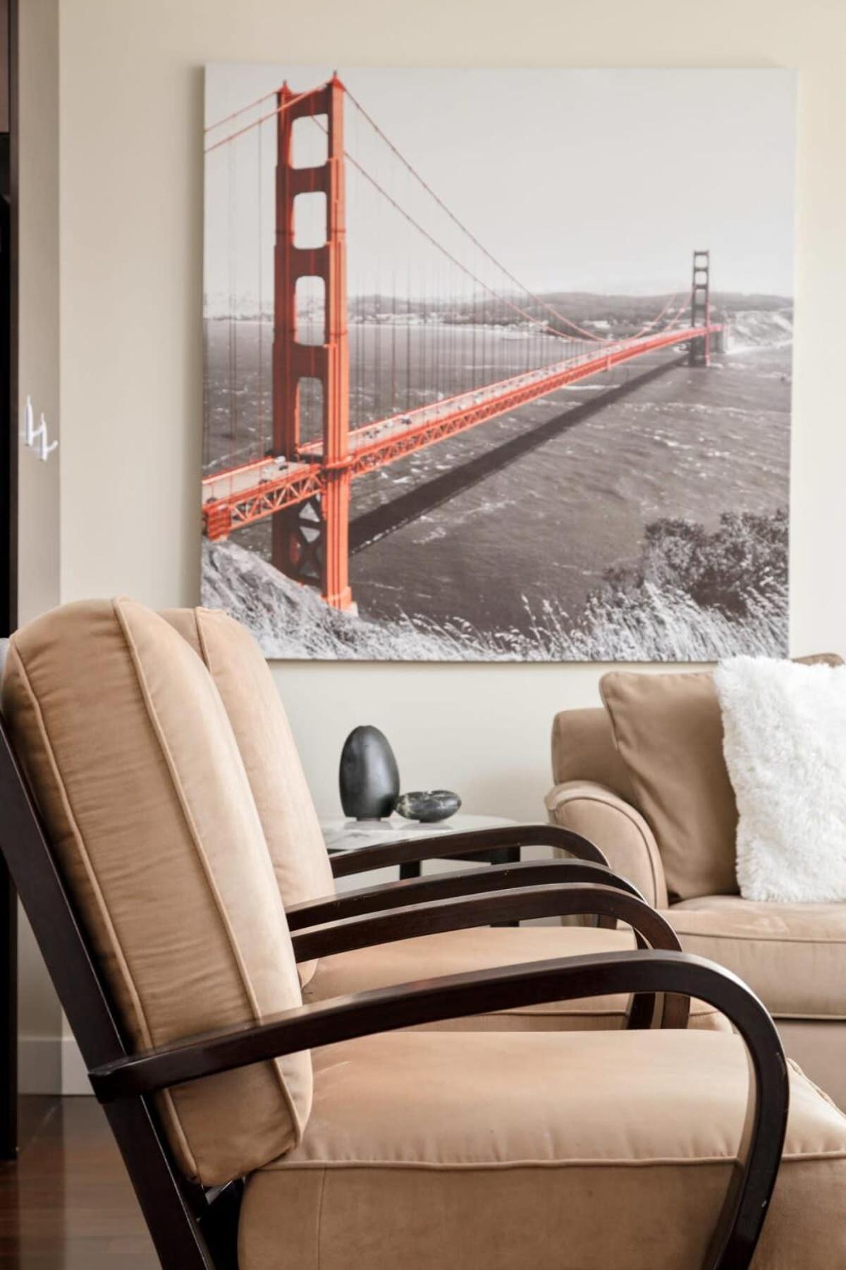 Spacious 2 Bedroom In With An Amazing View *