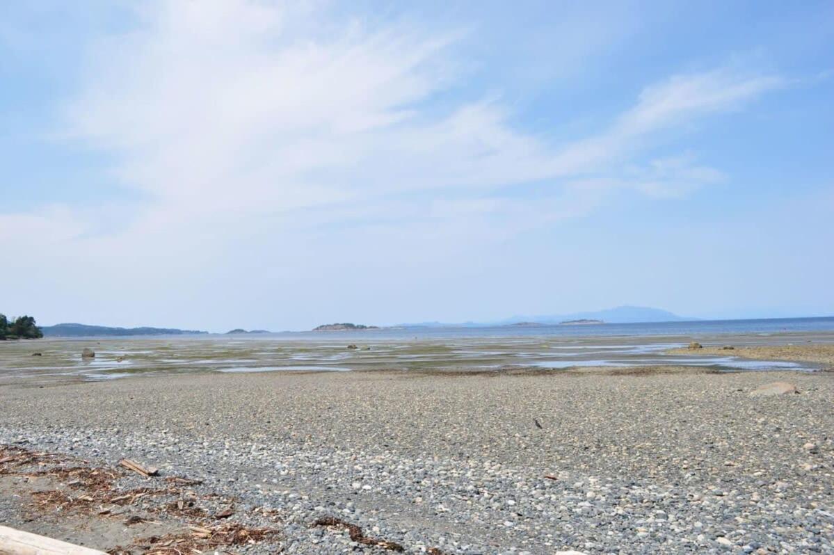 Holiday home Newly Furnished 4 Bd Minutes To The Ocean Nanaimo