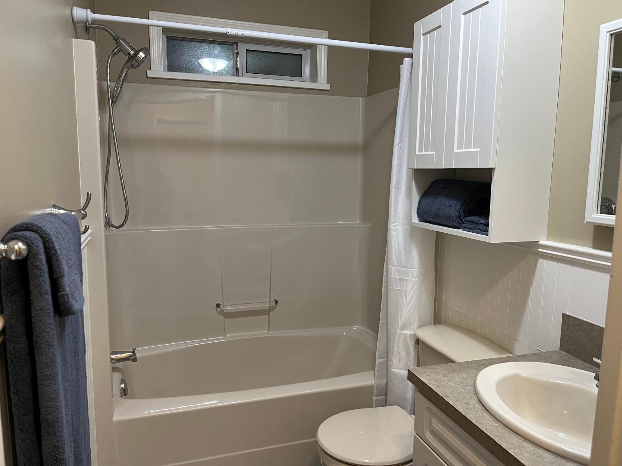 Private 1br Guest In North Guest house *