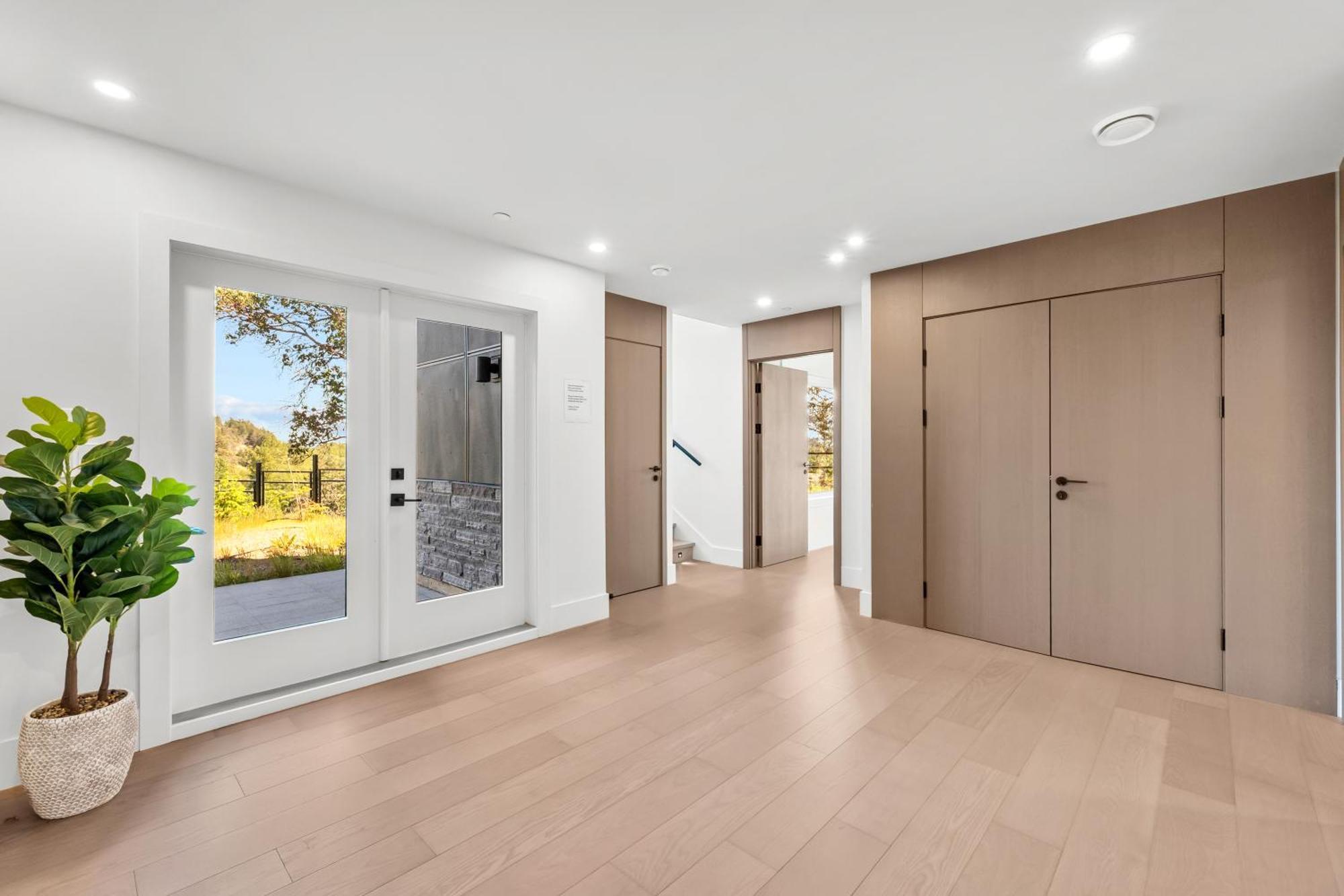 Holiday home Elegant Retreat In With Style & Comfort