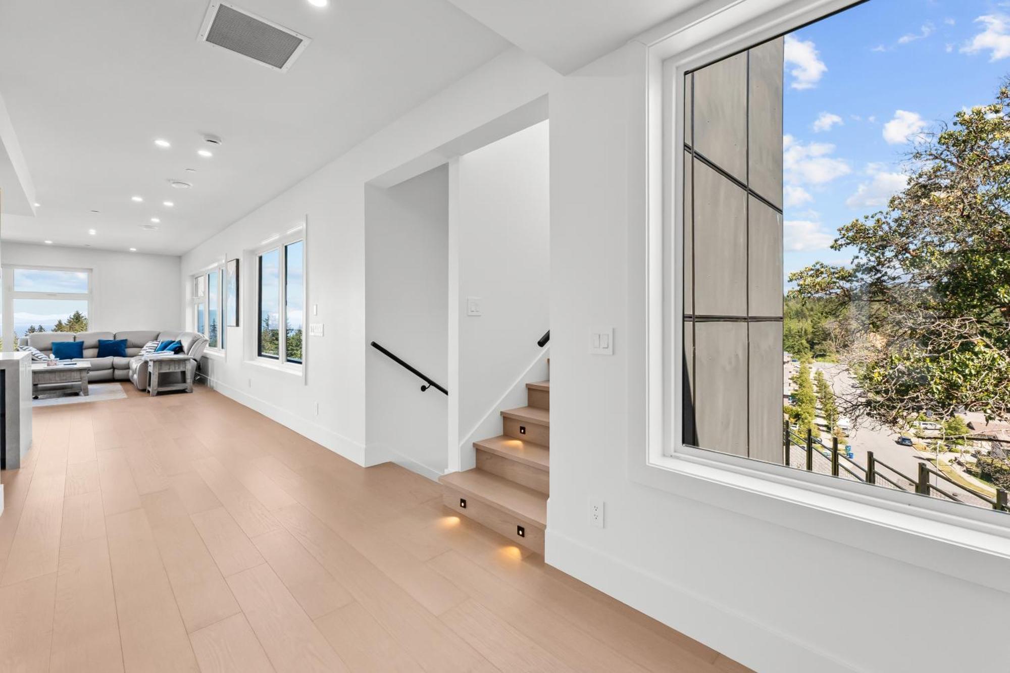 Elegant Retreat In With Style & Comfort Holiday home *