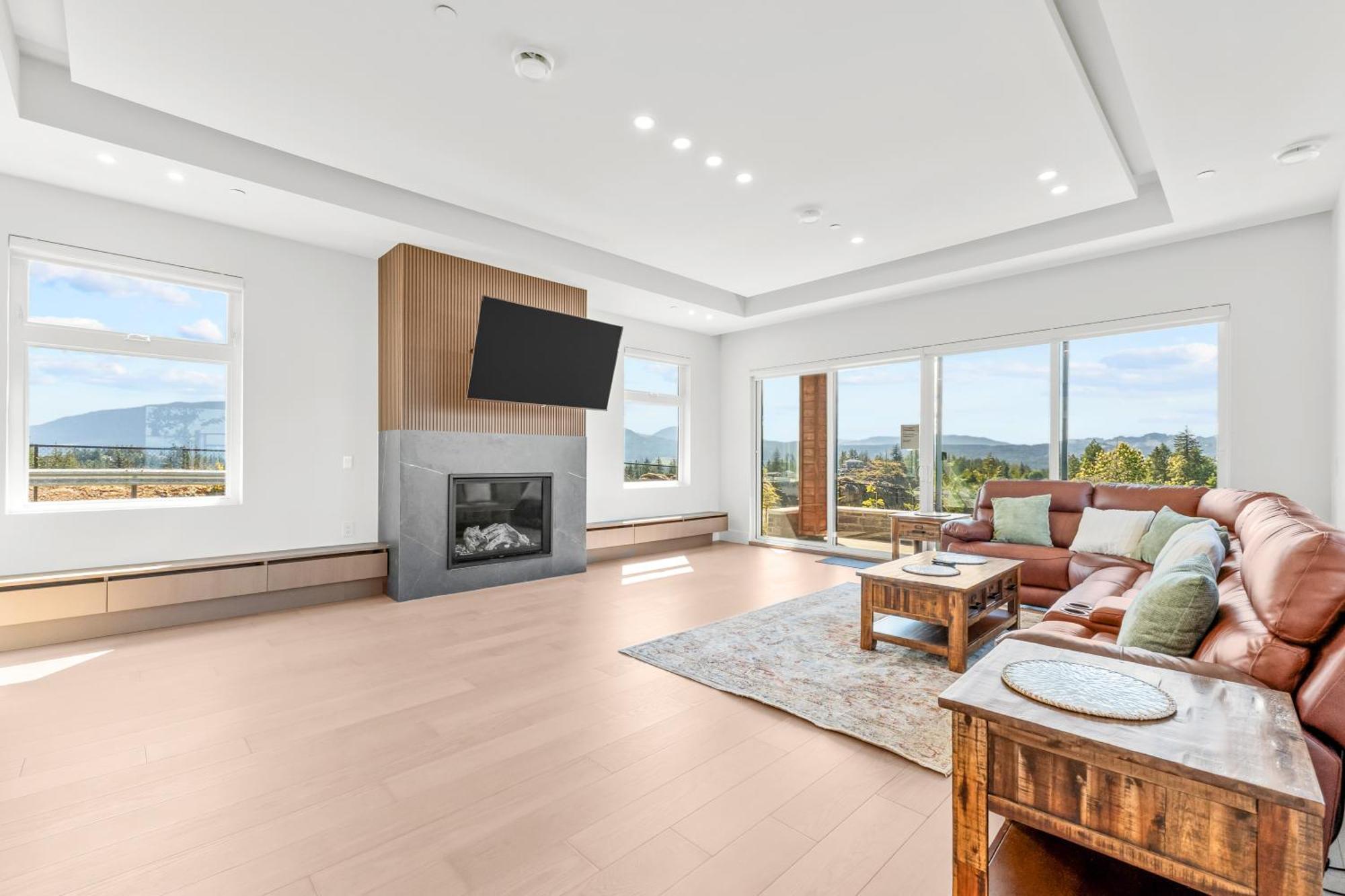 Holiday home Stylish 6br Retreat With Breathtaking Ocean Views *