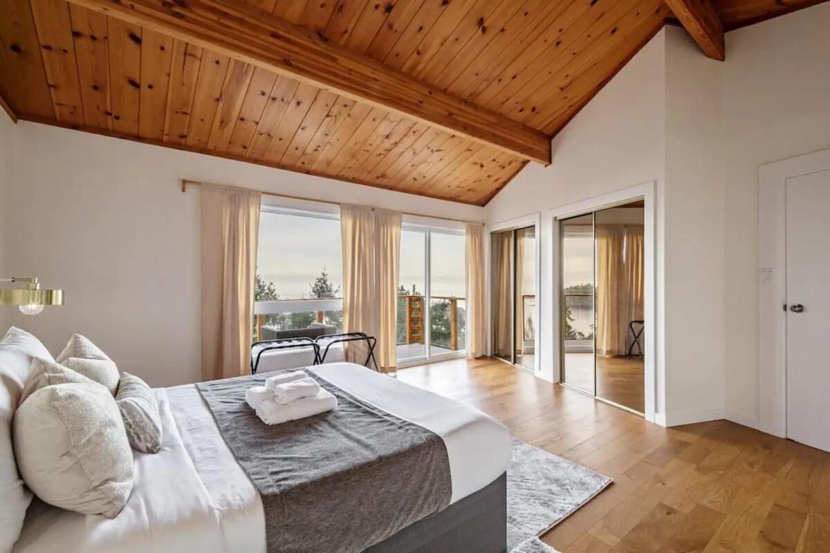 Holiday home Ocean's Embrace Nanaimo