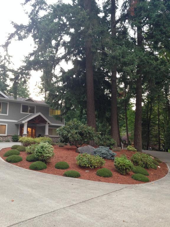 Maple View Bed & Breakfast 4*