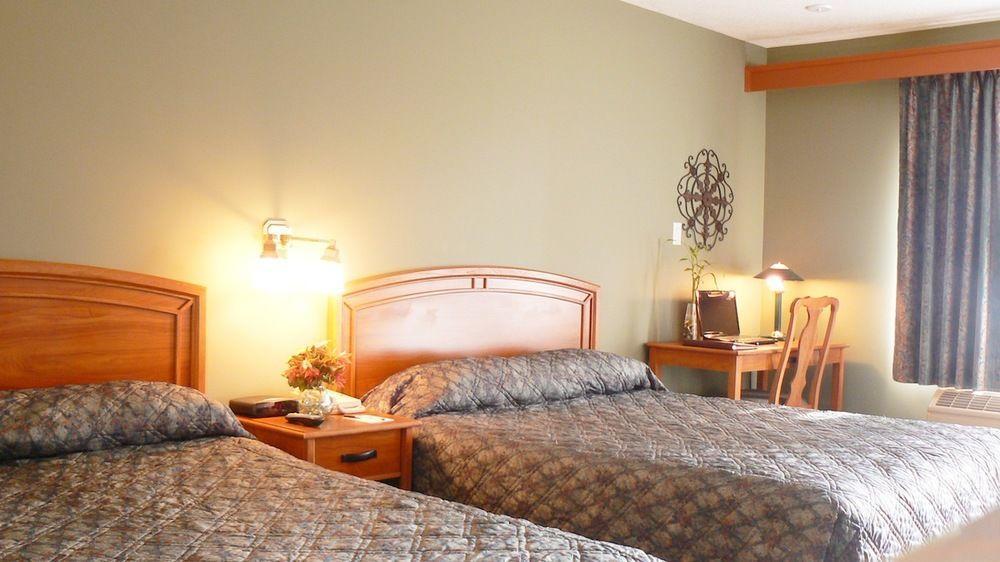 The Grand 3* Nanaimo