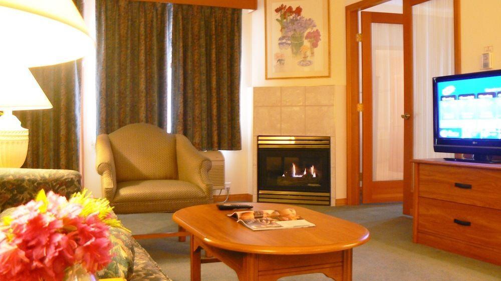 The Grand Hotel Nanaimo