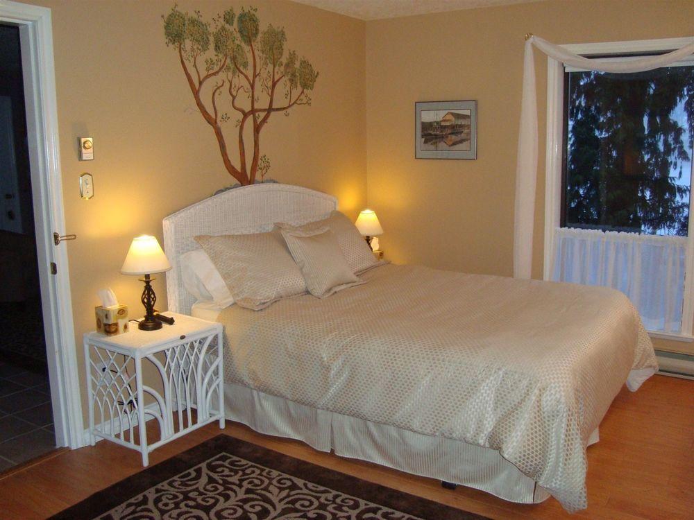 Long Lake Waterfront Bed & Breakfast 4*