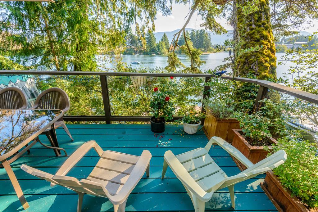 Long Lake Waterfront Bed & Breakfast Nanaimo