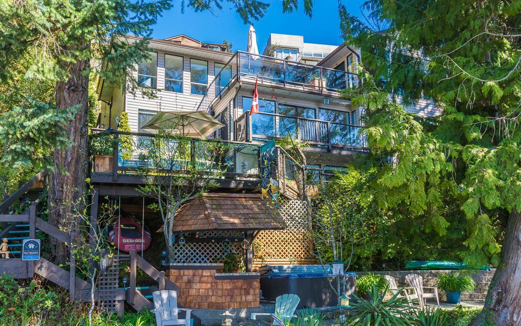 Bed & Breakfast Long Lake Waterfront 4*