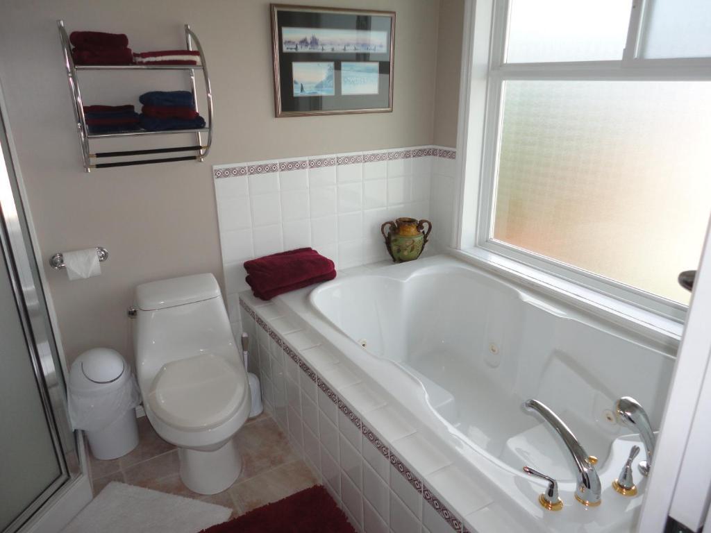 About The Sea Guest house 2*