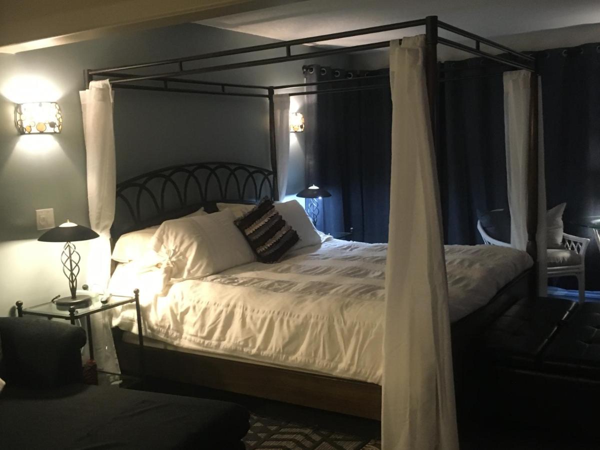 Long Lake Waterfront 4*