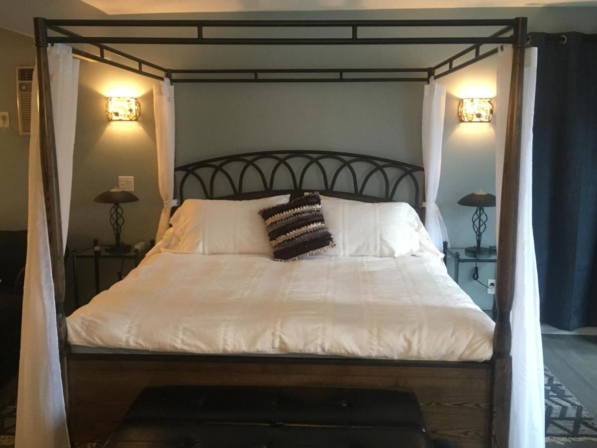 Long Lake Waterfront Bed & Breakfast 4*