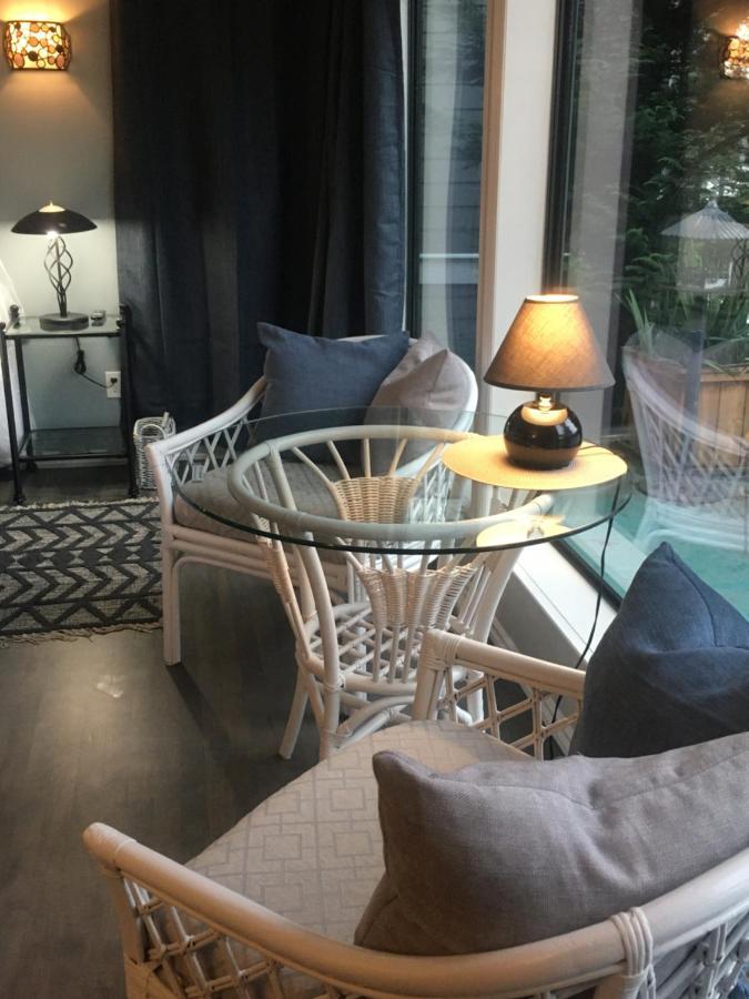 Long Lake Waterfront 4*
