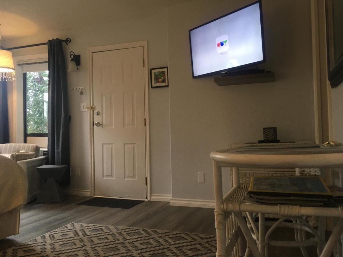 Long Lake Waterfront Bed & Breakfast 4*