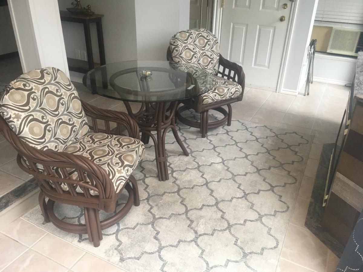 Bed & Breakfast Long Lake Waterfront 4*