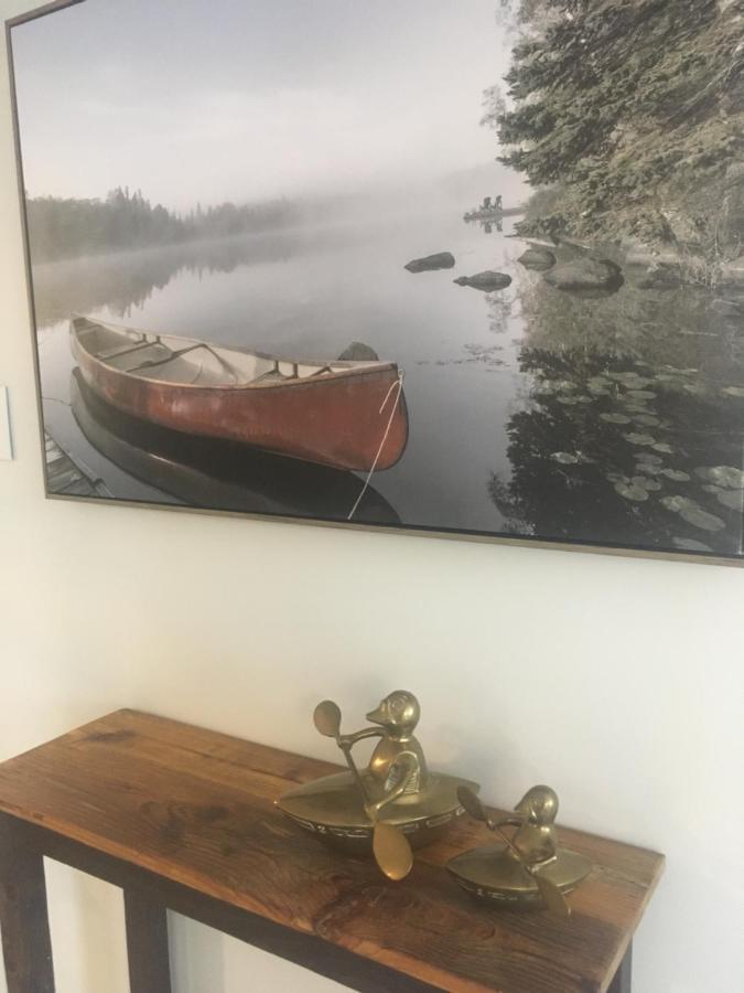 Bed & Breakfast Long Lake Waterfront 4*