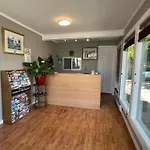Diplomat Motel