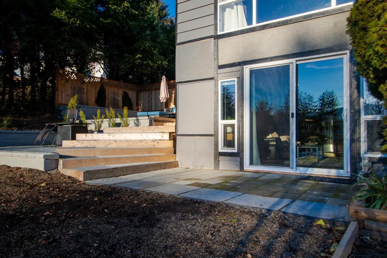 Bright Private Near Departure Bay