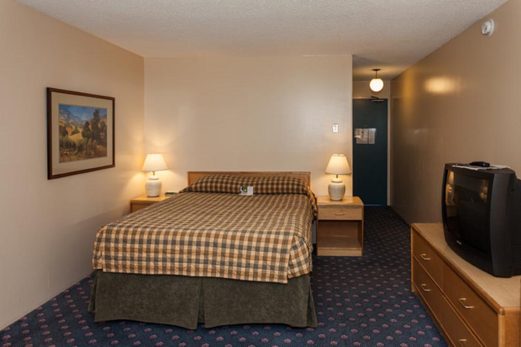 Hotel Howard Johnson By Wyndham Harbourside Nanaimo