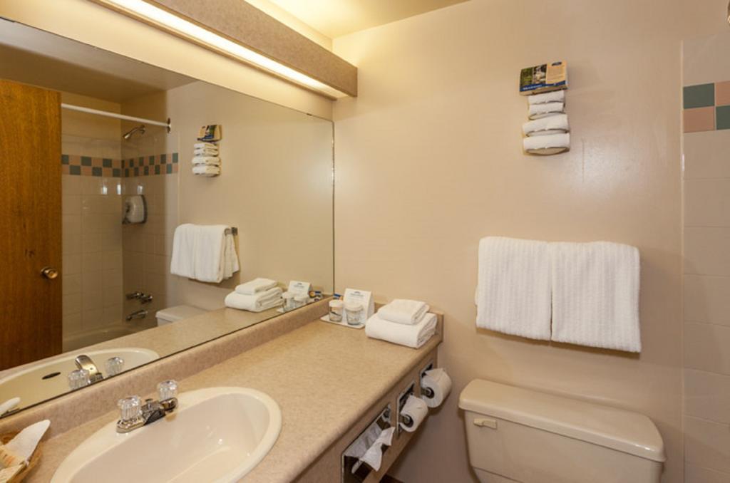 Howard Johnson By Wyndham Harbourside 2* Nanaimo