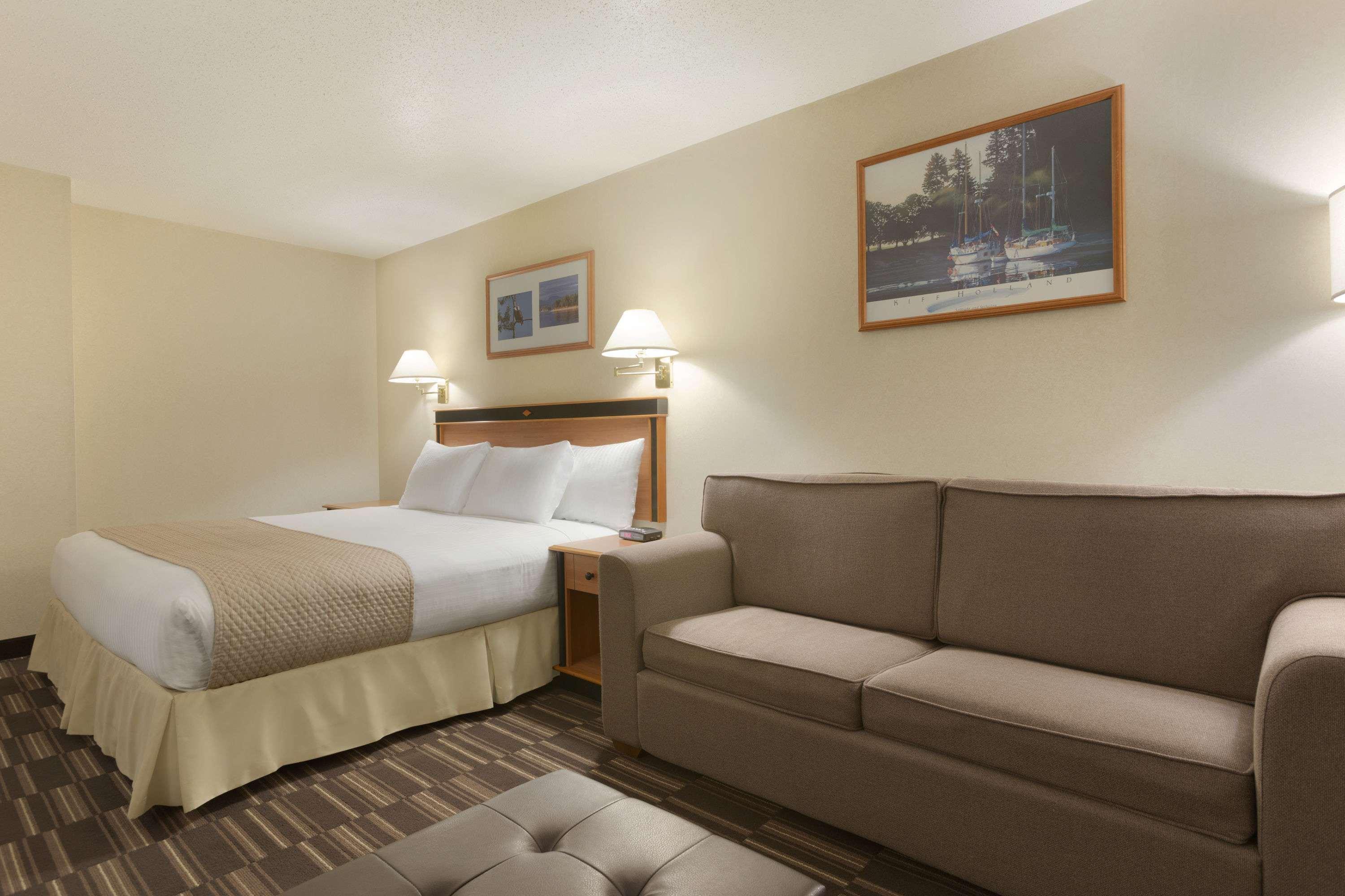 Days By Wyndham Hotel Nanaimo