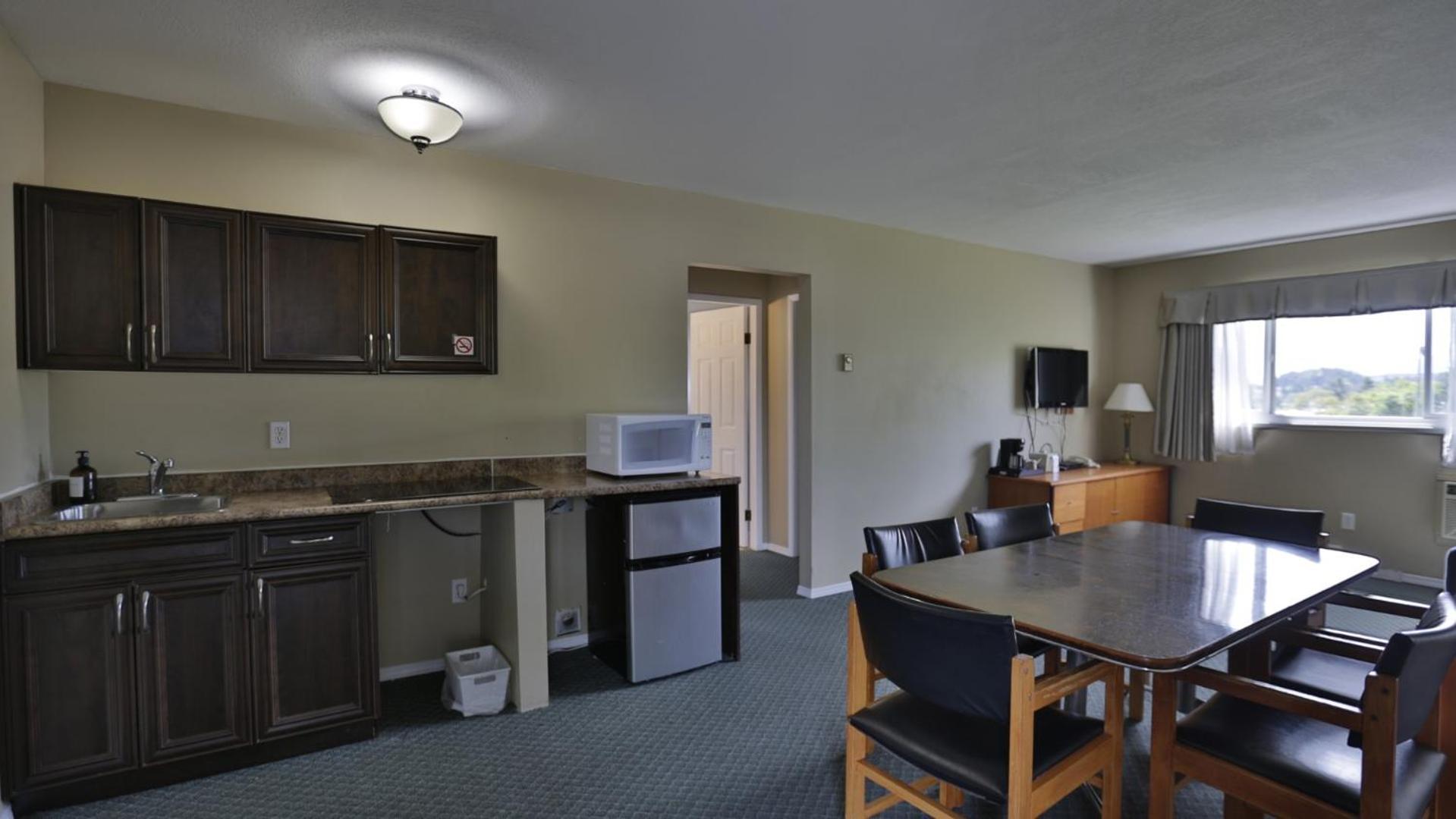 Diplomat 2* Nanaimo