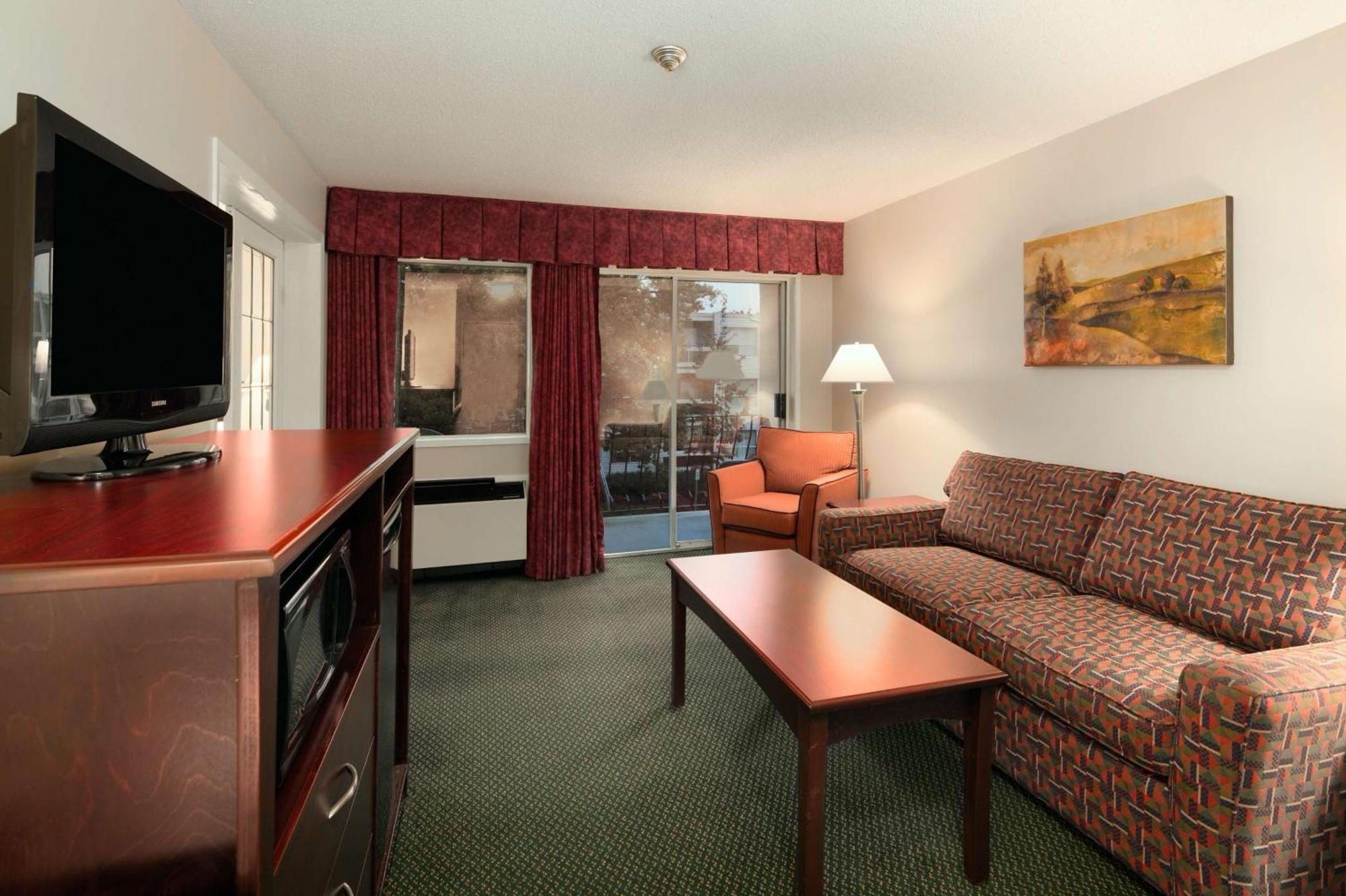 Travelodge By Wyndham Hotel Nanaimo