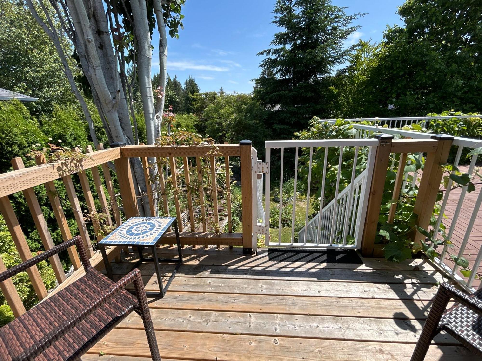 North Gem - Garden-view With Private Ensuite Homestay Nanaimo