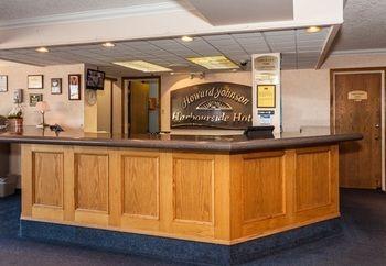 Howard Johnson By Wyndham Harbourside Hotel