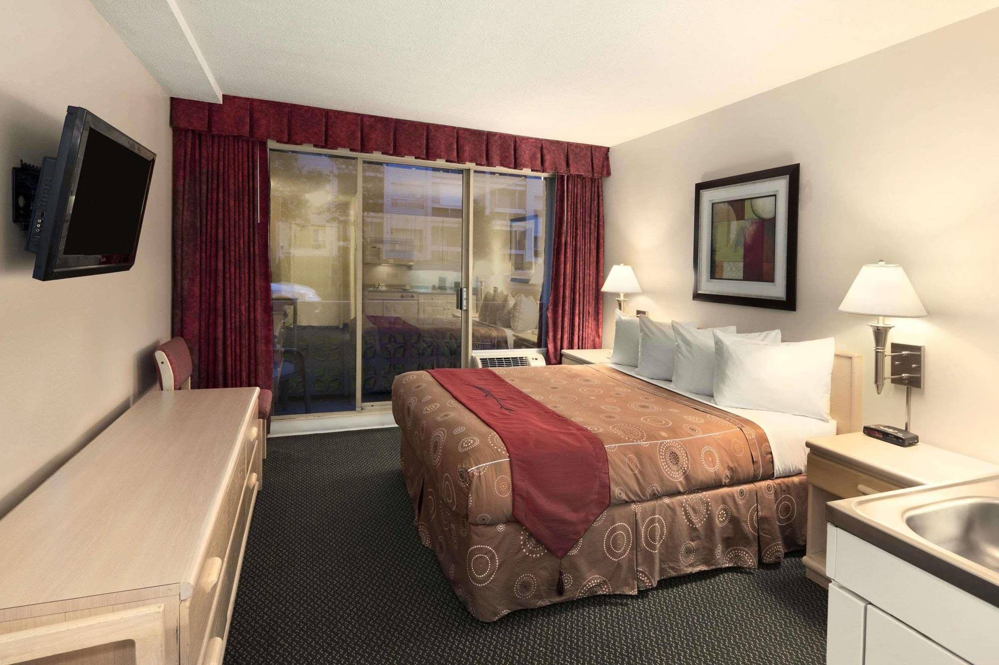 Travelodge By Wyndham Hotel