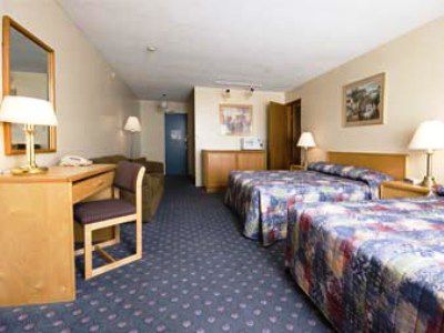 Howard Johnson By Wyndham Harbourside 2*